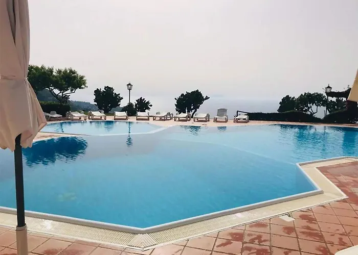 דירה Marasusa Scirocco 225cw